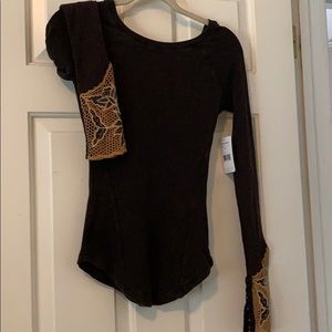 Free People top. Lace cuffs Size S NWT